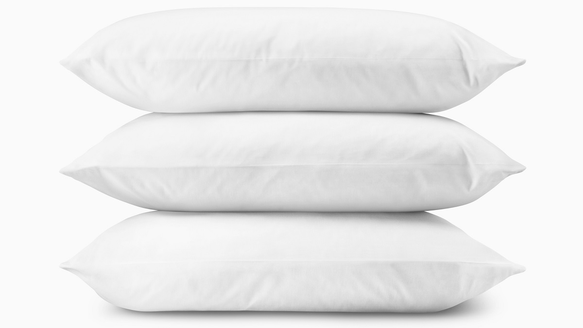 A pillow project meets the needs of women and children.