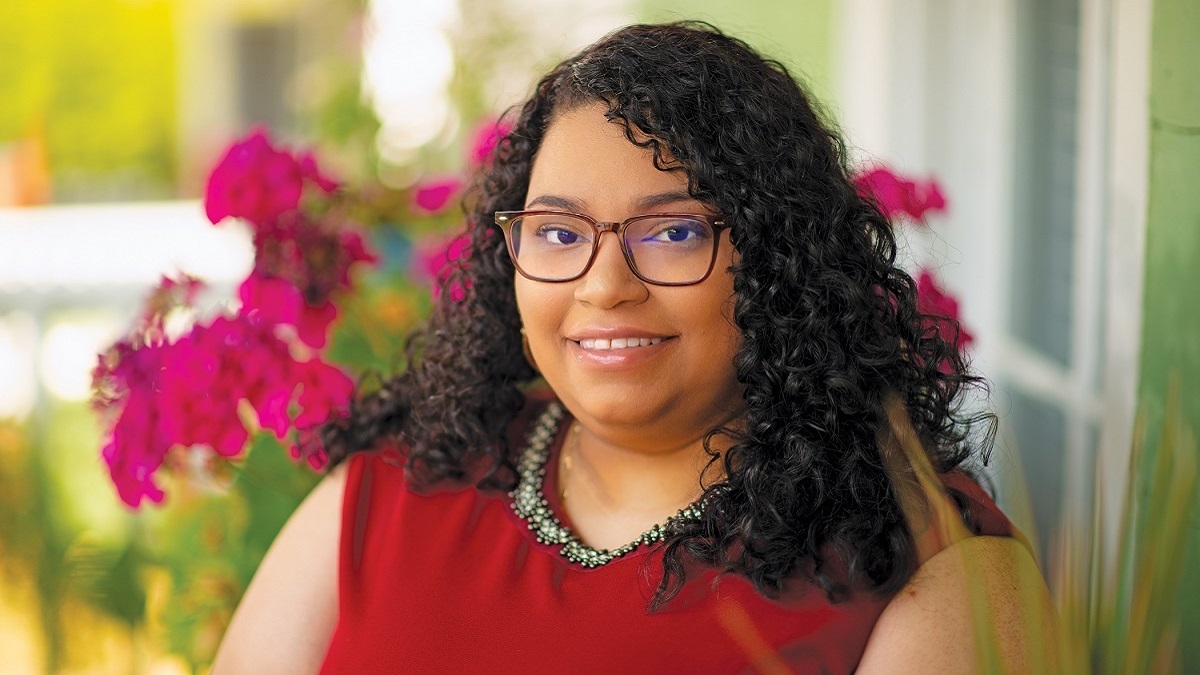 Alejandra Rojas brings help and relief to Spanish-speaking customers.