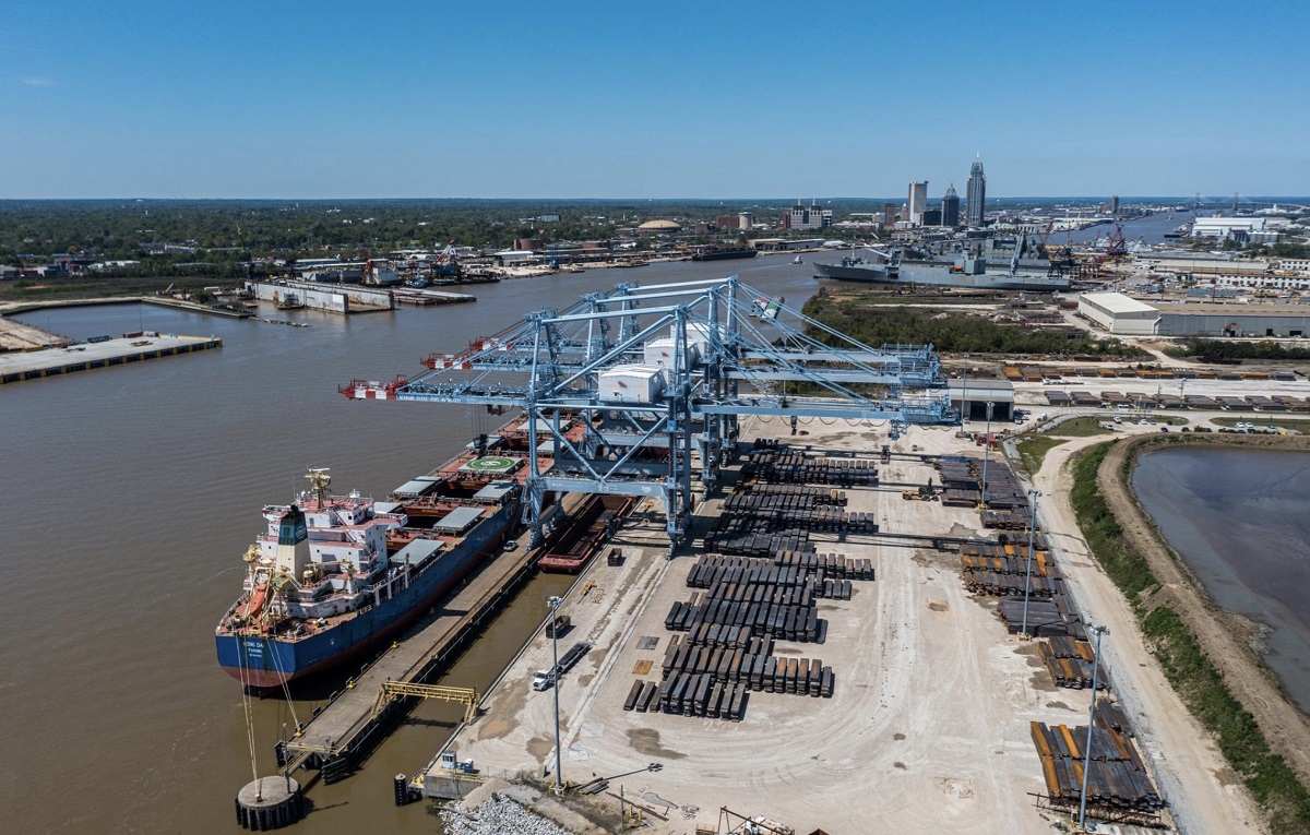 The Alabama State Port Authority has just unveiled positive figures about the economic impact of the Port of Mobile on the state.