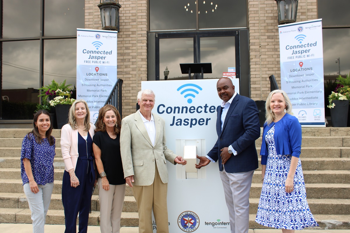 Connected Jasper, a collaboration between Alabama Power and Tengo Internet supported by a federal grant, provides free public Wi-Fi.
