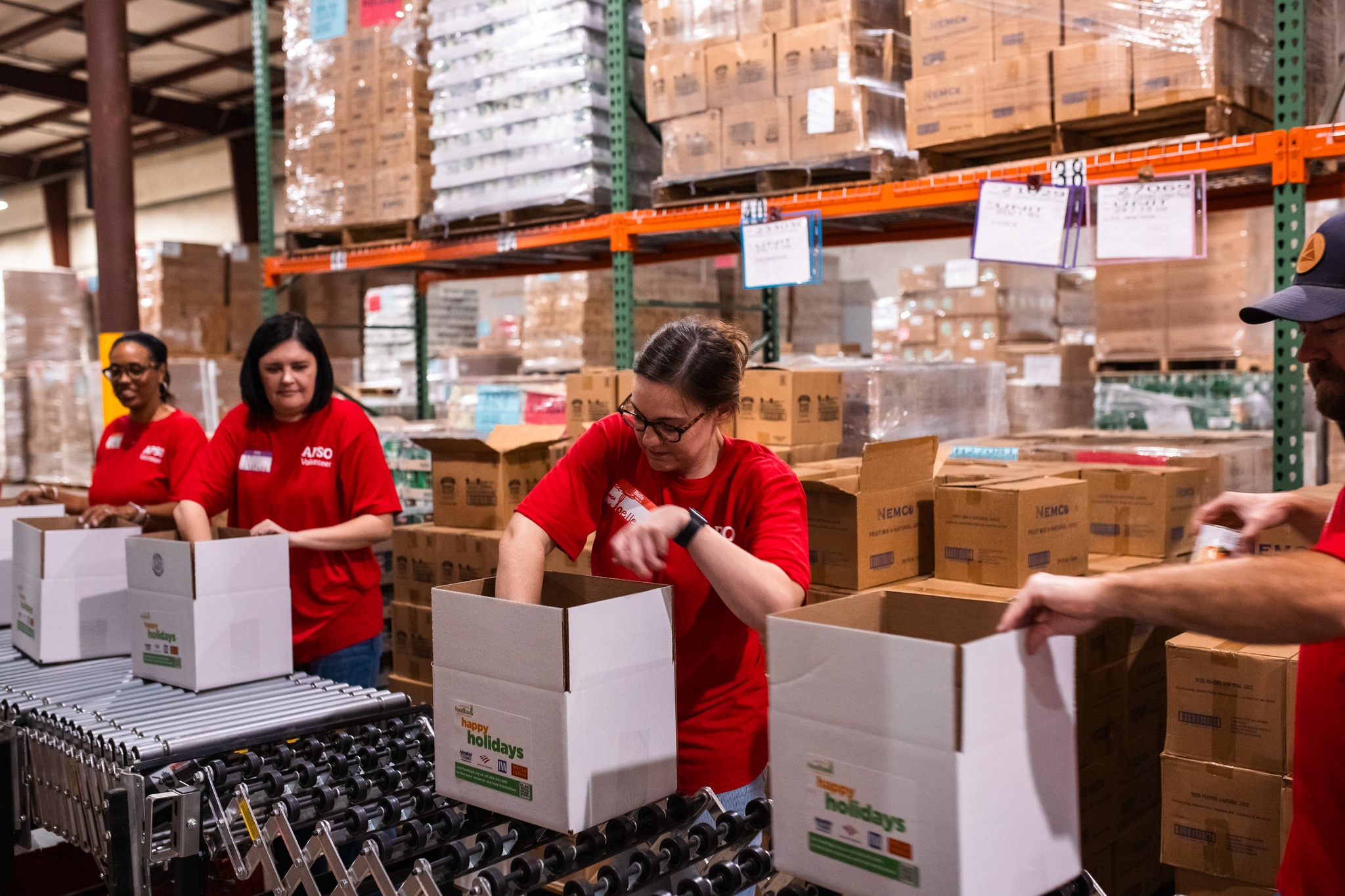 The Alabama Power Foundation has contributed $35,000 to 35 food banks in the state to help battle food insecurity this holiday season.