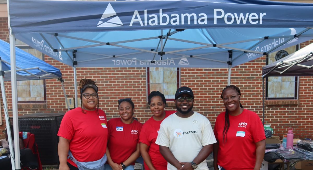 Alabama Power volunteers gave out free school supplies and encouraged students during the inaugural ACTS4C event at Abrams Elementary School in Bessemer, Alabama.