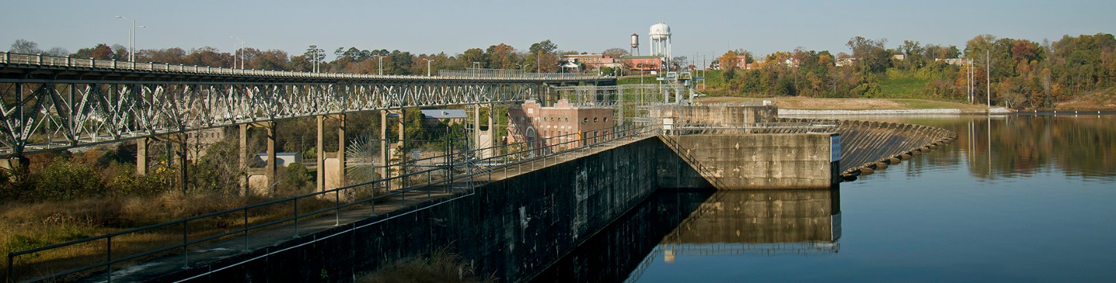 Hydroelectric dam